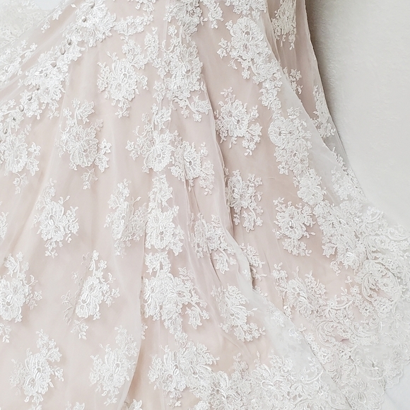 ALLURE Bridals 9363 Antique Ivory Illusion Lace Beaded Button Wedding Dress 8 - Picture 14 of 16